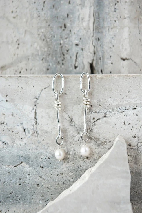 Aros Legato Earrings